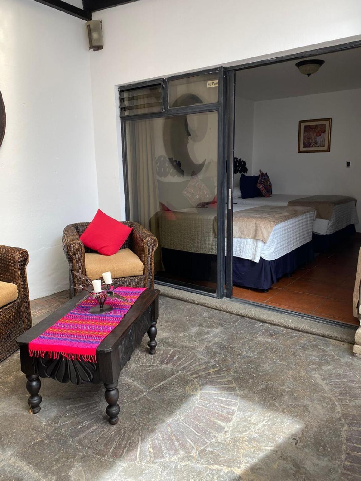 Hotel Posada De La Luna Antigua Eksteriør bilde